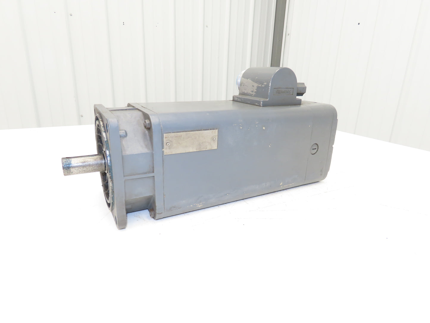 Siemens 1FT5076-0AF71-1-Z Milacron Permanent Magnet Servo Motor 3PH 3000 RPM