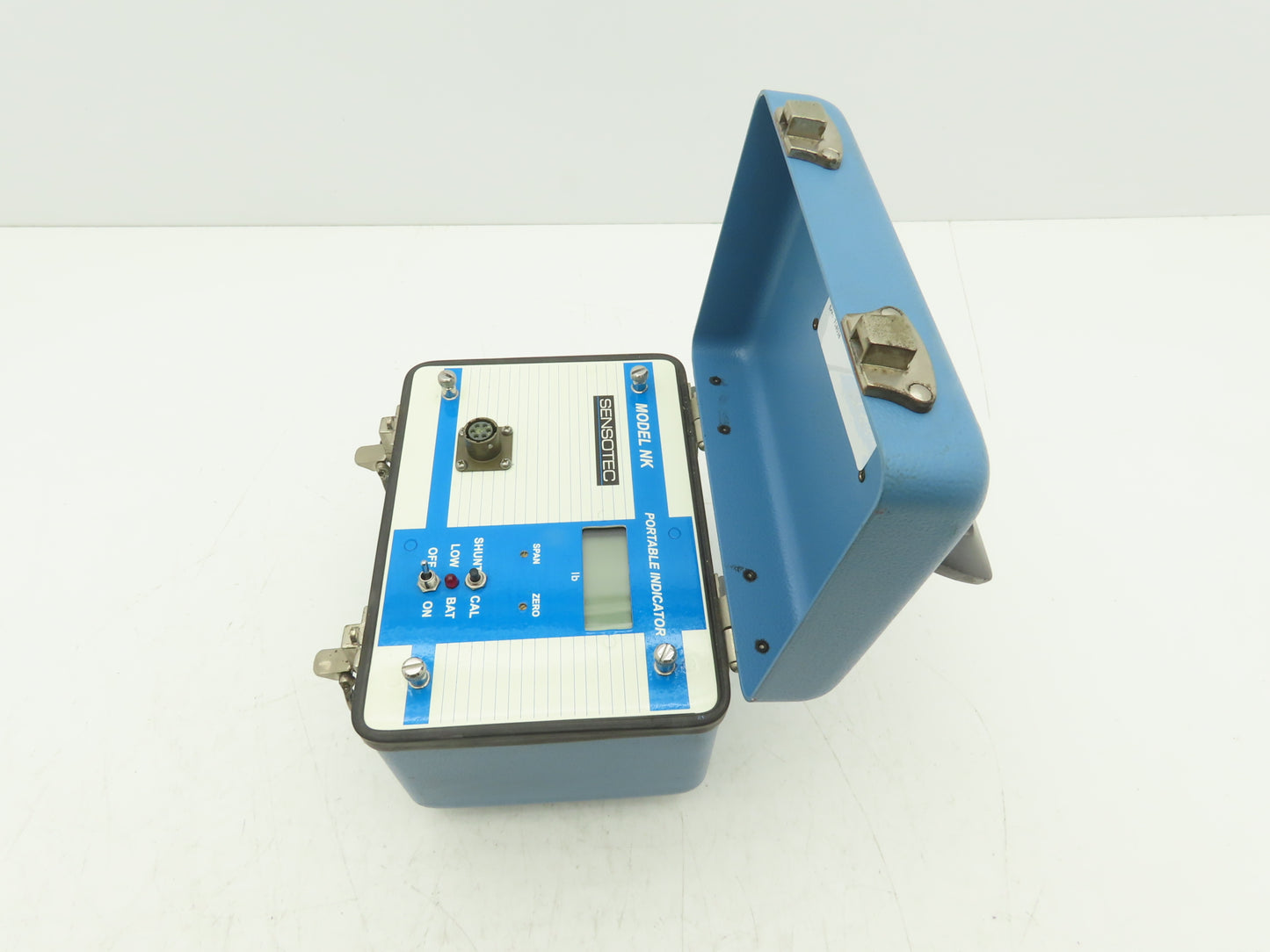 Sensotec 060-3155-01 Model NK Portable Indicator 0-19999 Scale 4VDC