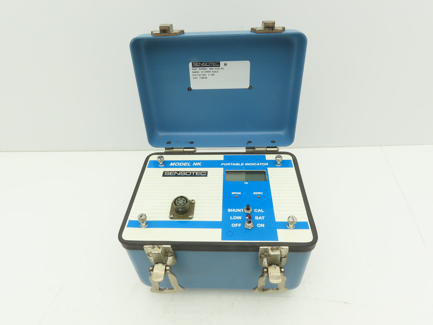Sensotec 060-3155-01 Model NK Portable Indicator 0-19999 Scale 4VDC