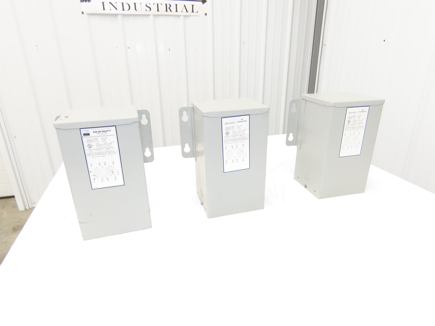 Hevi Duty Stepdown Transformer 1.5KVA 1Ph HV 240/480 LV 120/240 Lot of 3