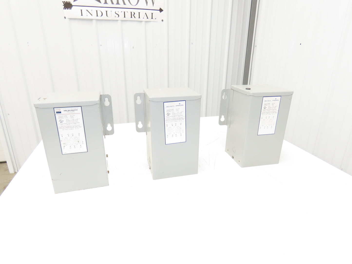 Hevi Duty Stepdown Transformer 1.5KVA 1Ph HV 240/480 LV 120/240 Lot of 3
