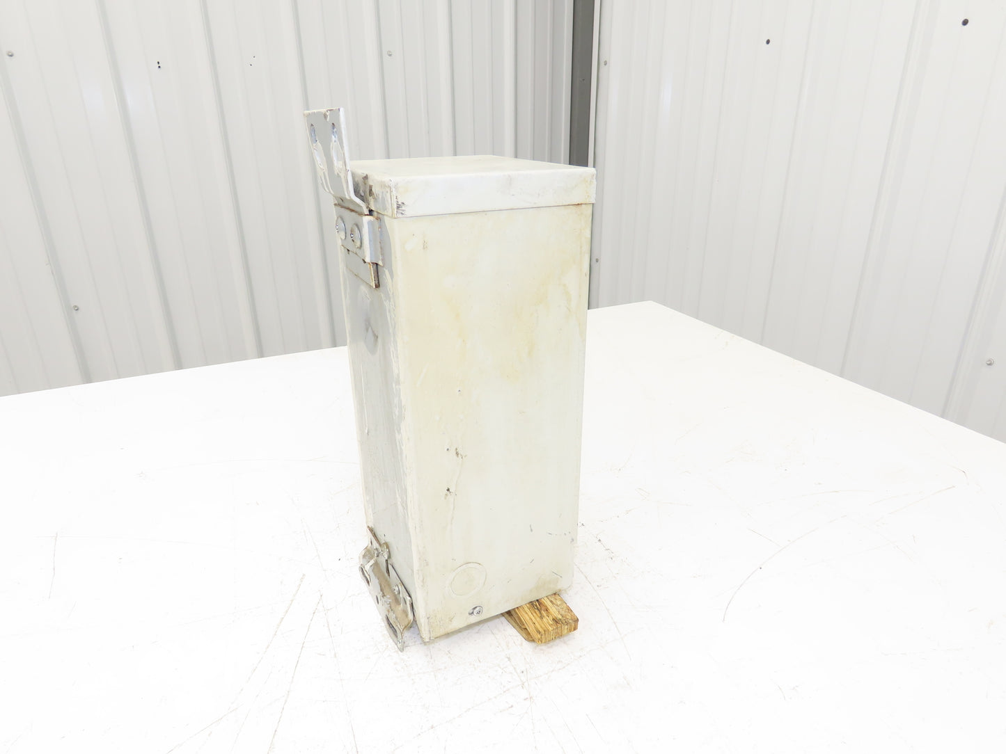 Acme Electric T253012S Stepdown Power Transformer 2KVA 1Ph HV 240/480 LV 120/240