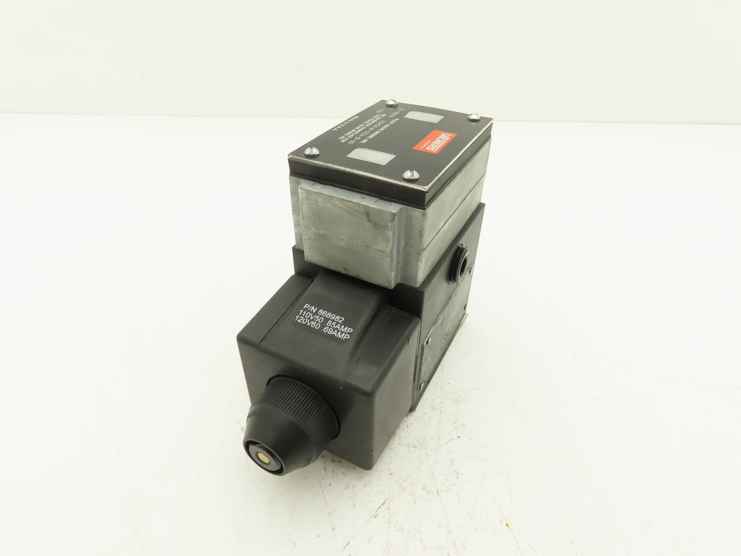 Vickers DG4S4LW-012A-B-60 Directional Control Solenoid Valve 120V 02-119576