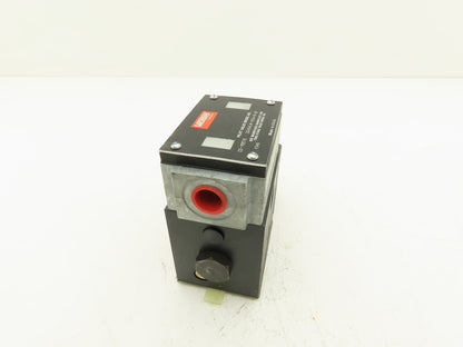 Vickers DG4S4LW-012A-B-60 Directional Control Solenoid Valve 120V 02-119576