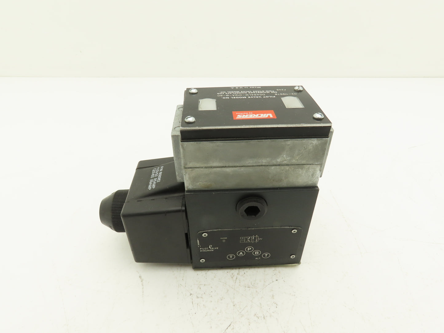 Vickers DG4S4LW-012A-B-60 Directional Control Solenoid Valve 120V 02-119576