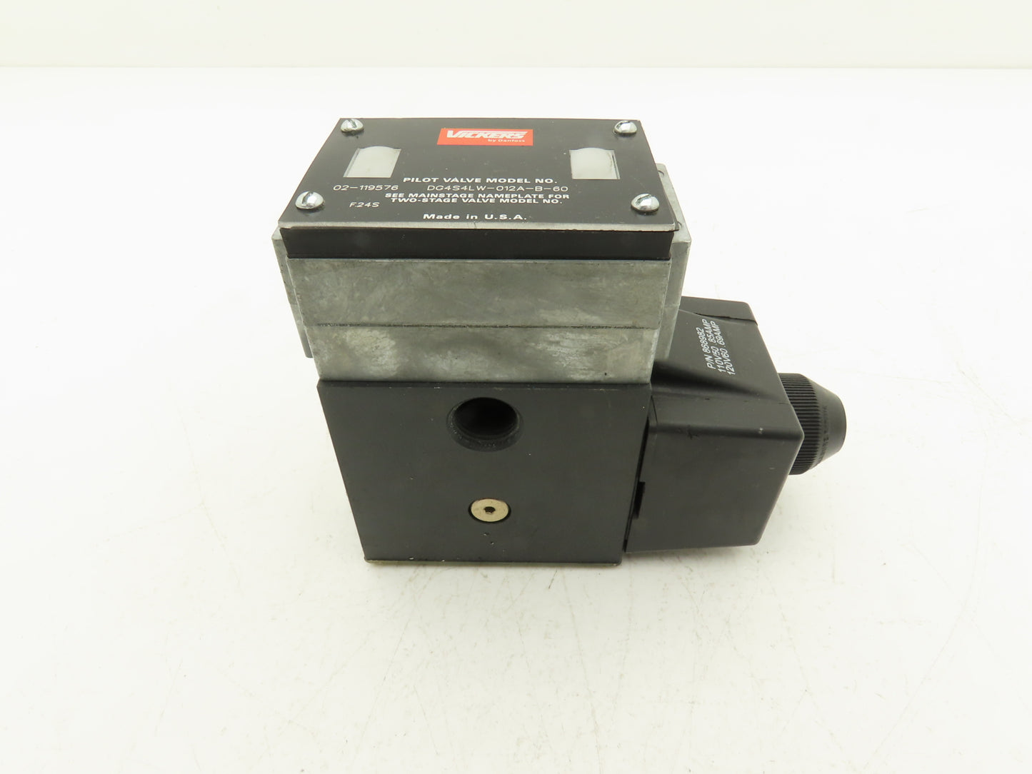 Vickers DG4S4LW-012A-B-60 Directional Control Solenoid Valve 120V 02-119576