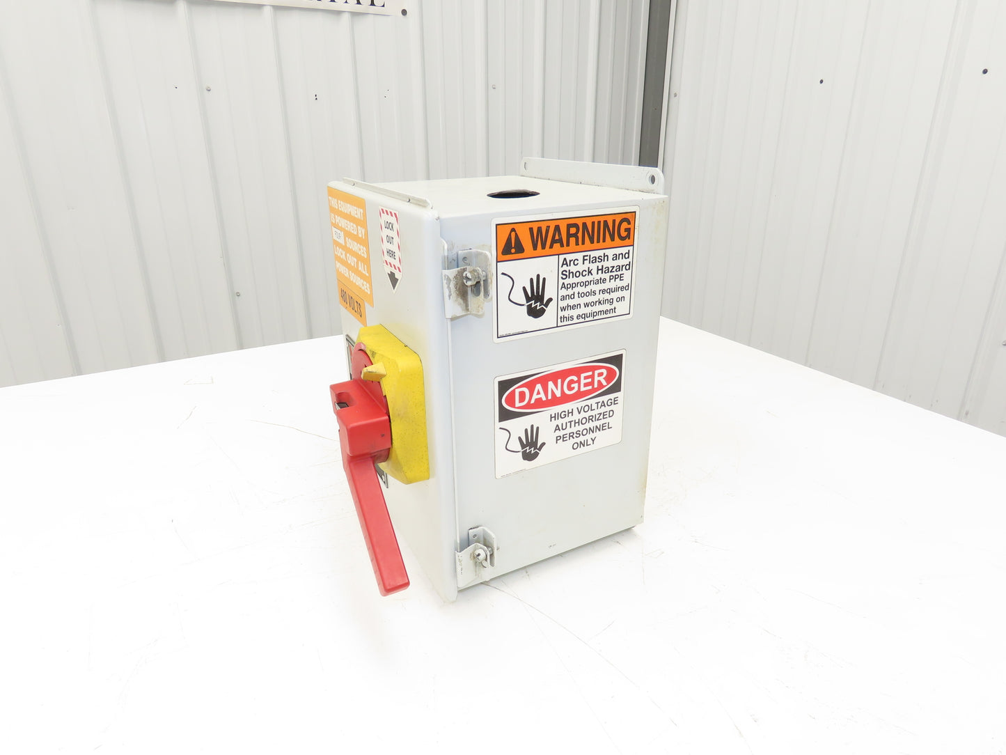Allen Bradley Fused Disconnect Switch 3Ph 100A 600VAC Hoffman Enclosure 12x10"