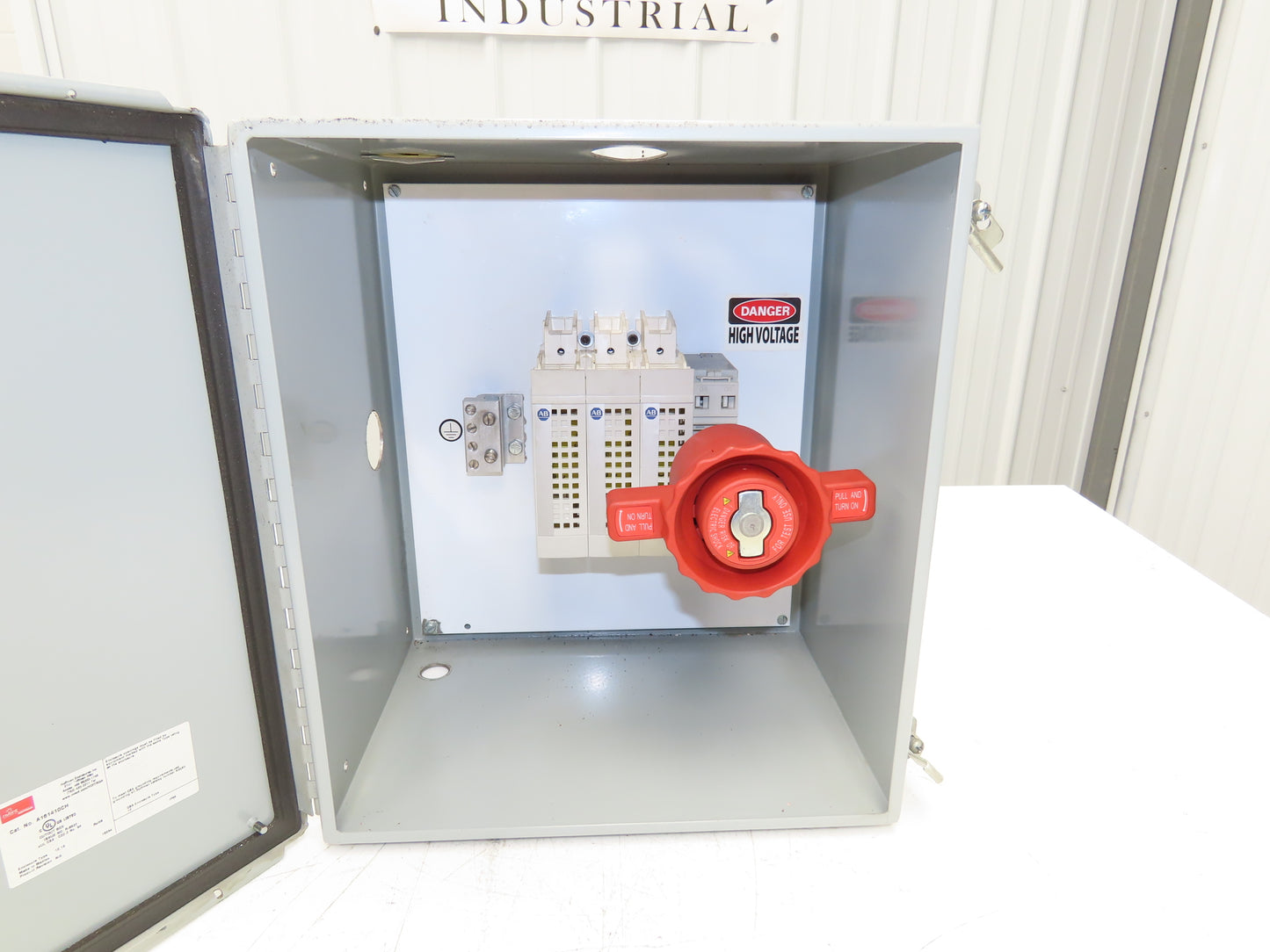 Allen Bradley Fused Disconnect Switch 3Ph 100A 600V Hoffman Enclosure 16x14x10"