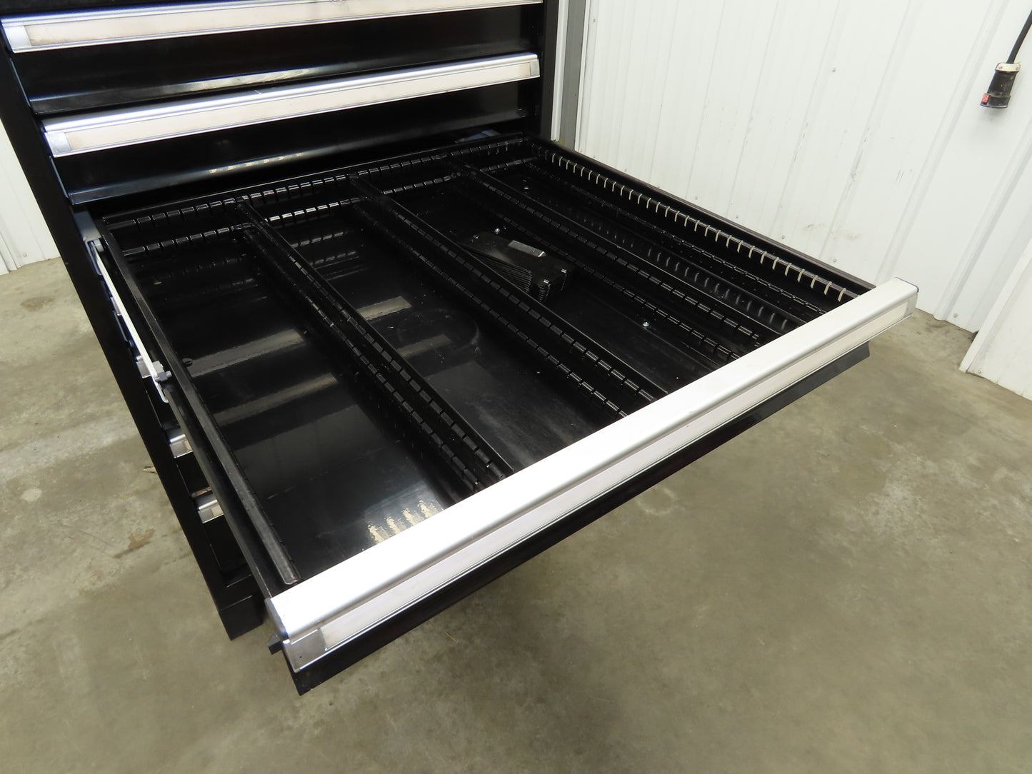 Uline Modular Steel 7 Drawer Tool Cabinet 29x29x44" Black Dividers