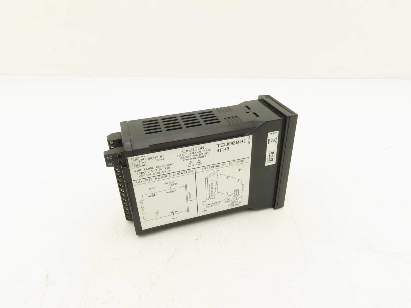 Red Lion Controls TCU00001 4.4 Digit Panel Mount Temperature Control 115/230VAC