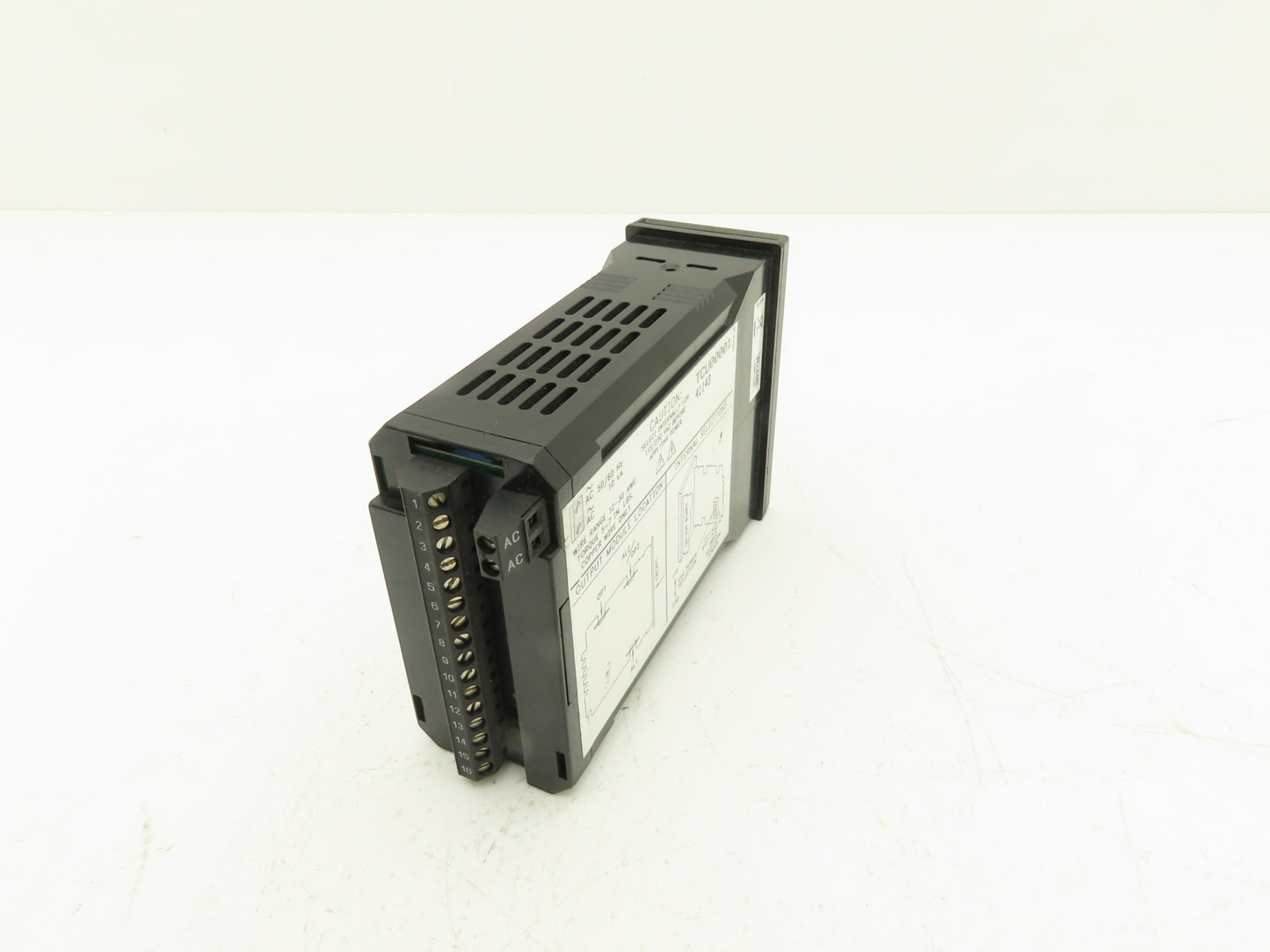 Red Lion Controls TCU00001 4.4 Digit Panel Mount Temperature Control 115/230VAC