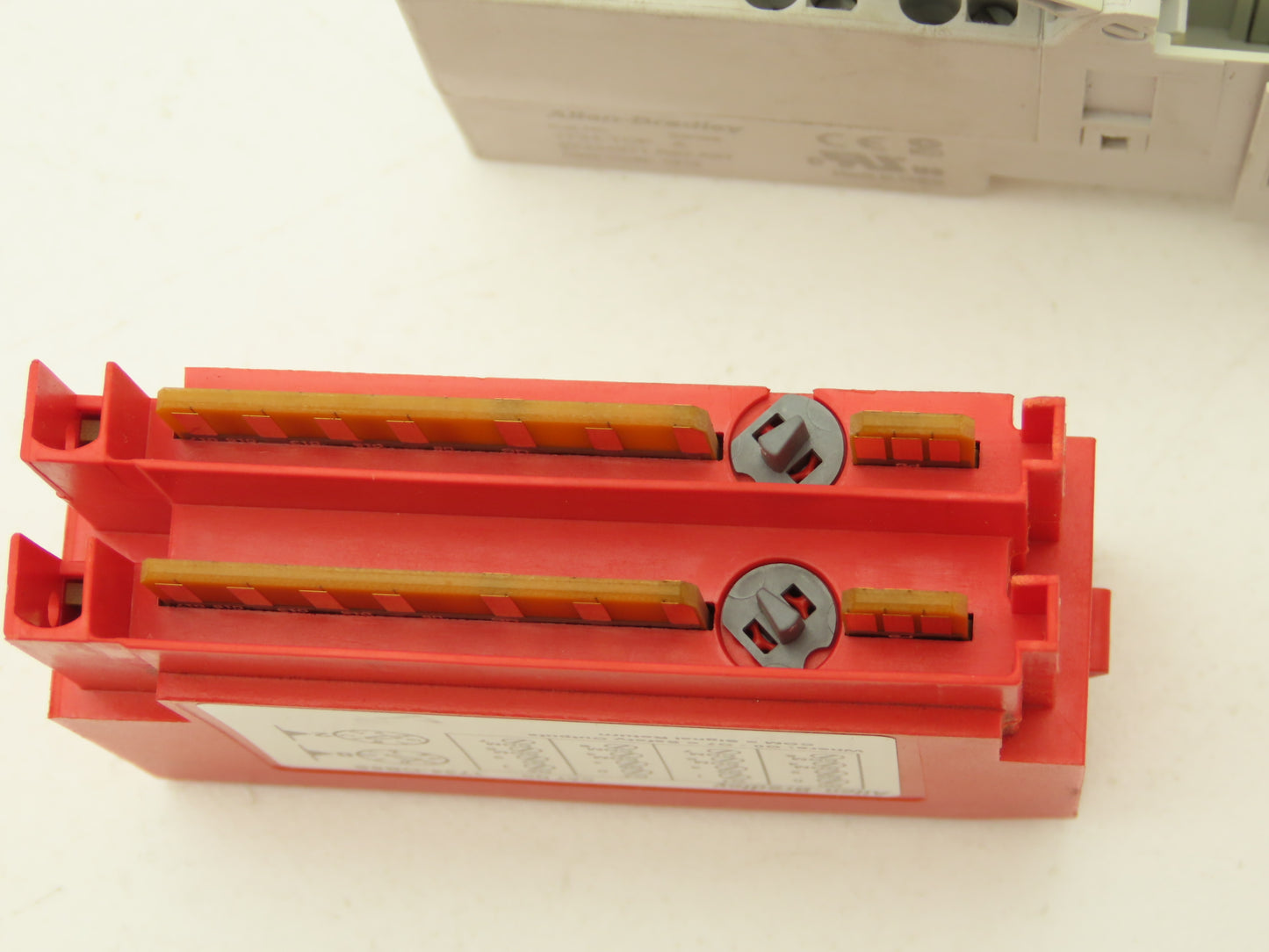 Allen Bradley 1734-OB8S Safety Module Point I/O Guard Input With Modular Base