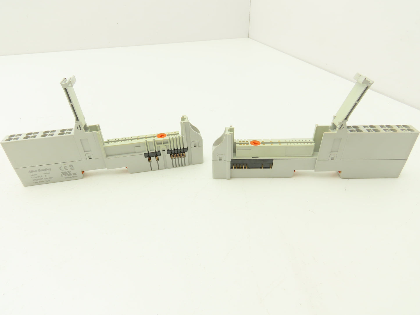 Allen Bradley 1734-OB8S Safety Module Point I/O Guard Input With Modular Base