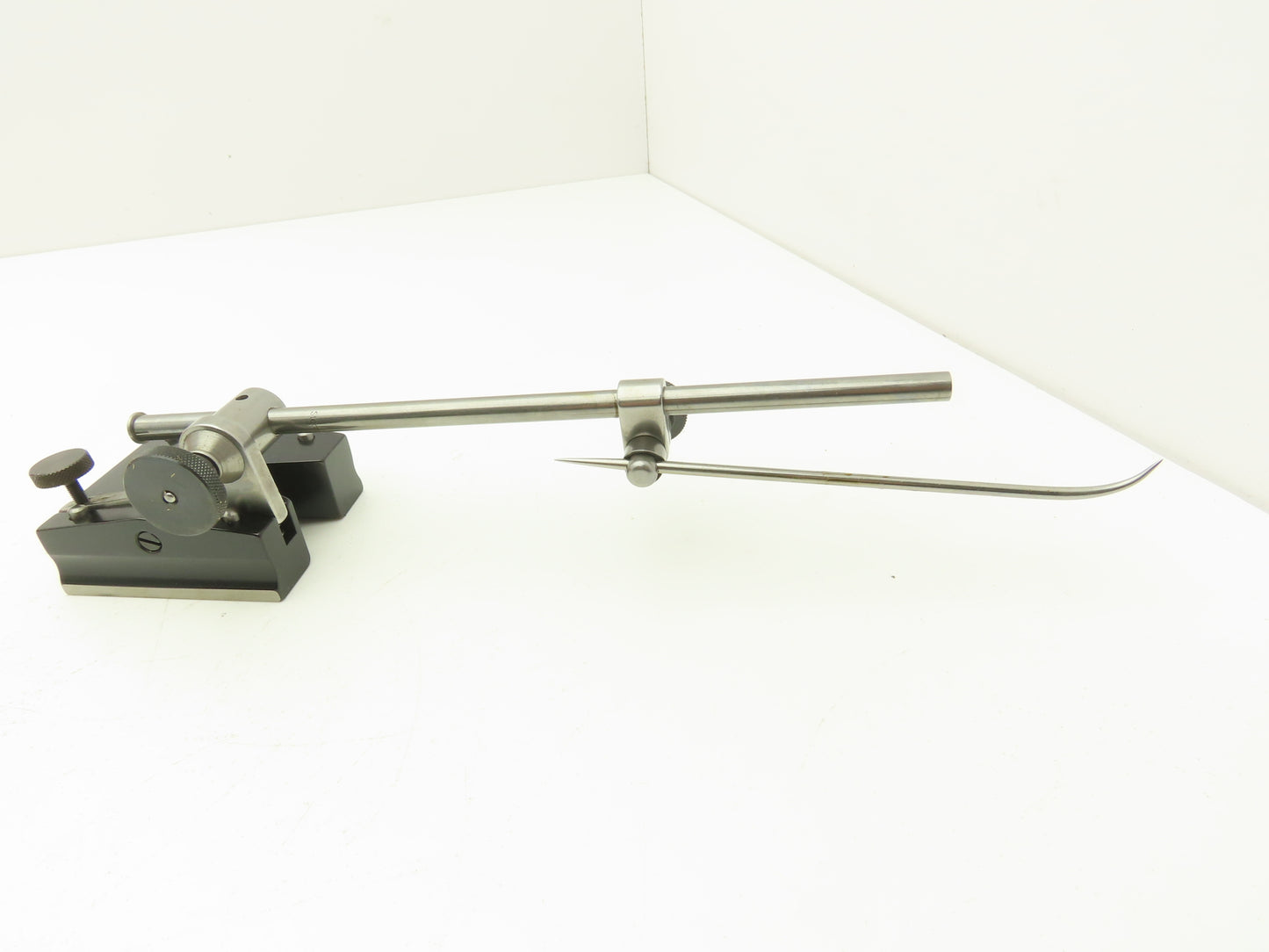 Starrett 257A Surface Gage Full Size 9" Spindle 2-3/8"x 2-7/8" Steel base