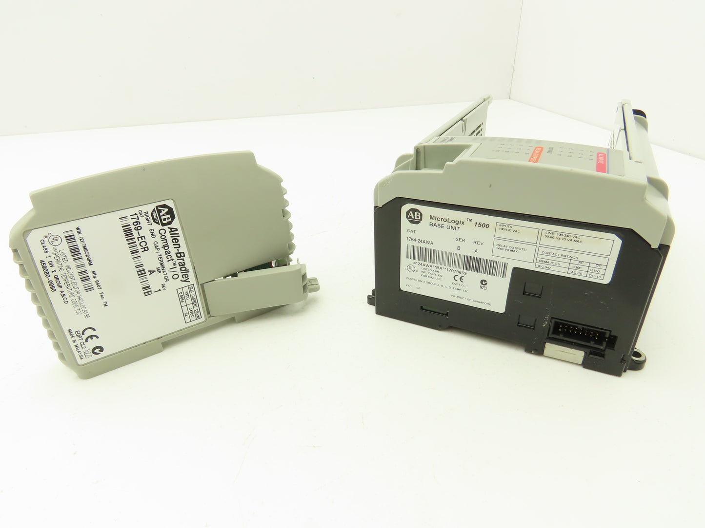 Allen Bradley 1764-24AWA MicroLogix 1500 Base Unit 24 Point Series B Rev A