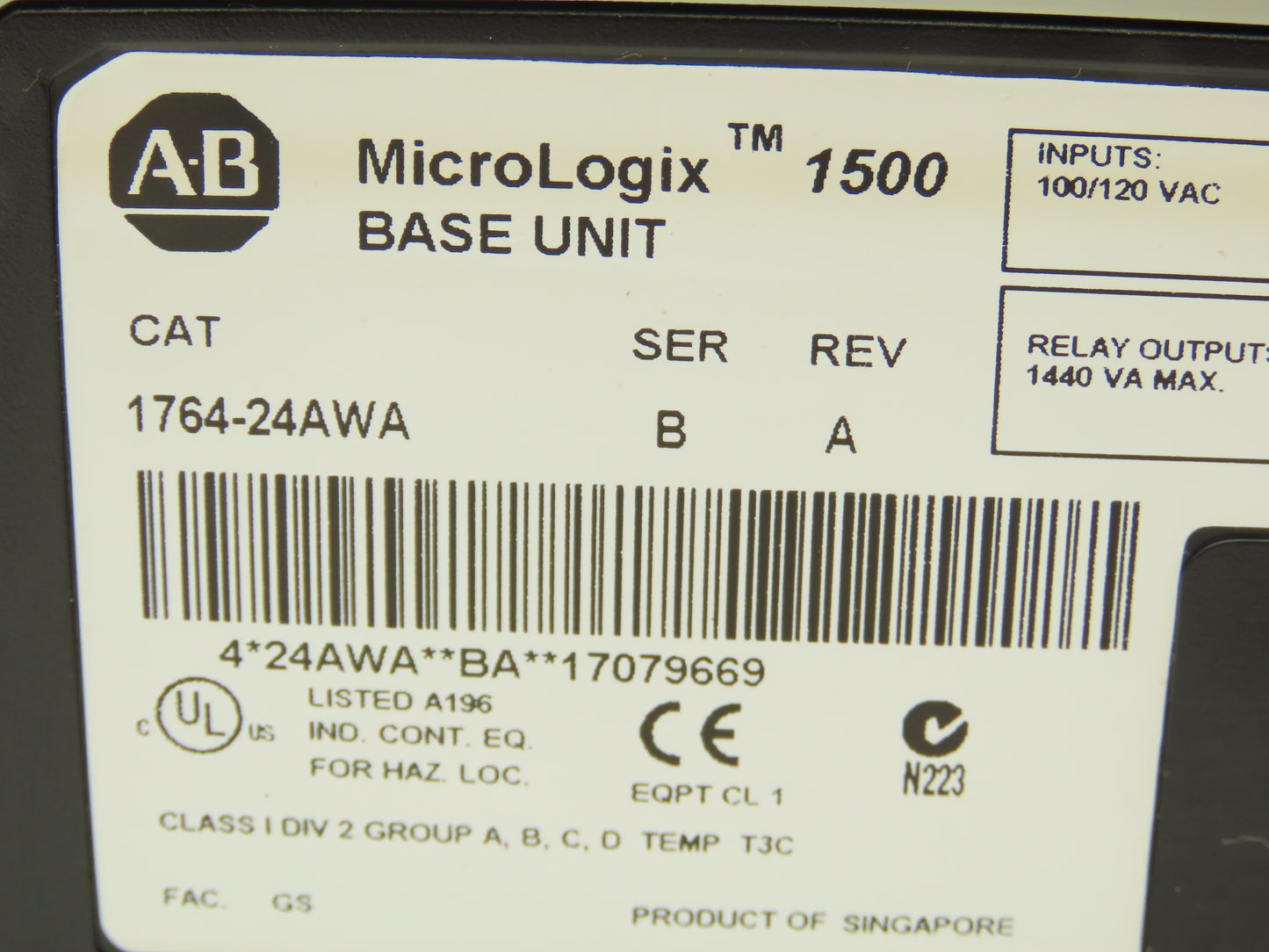 Allen Bradley 1764-24AWA MicroLogix 1500 Base Unit 24 Point Series B Rev A