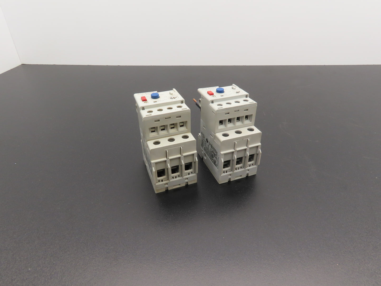 Allen Bradley 193-ED1CB Motor Starter Overload Relay 1-5A Range Lot of 2
