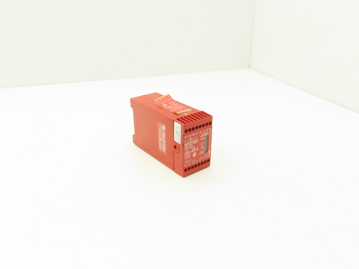 Allen Bradley 440R-C23018 SER B Guardmaster Minotaur MSR6R/T Safety Relay 110VAC