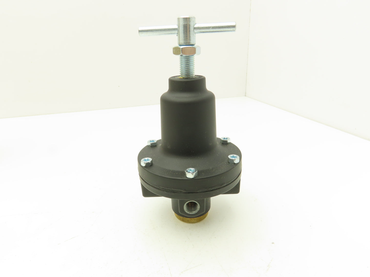 Norgren 11-002-019 Pneumatic Air Regulator 1/4" NPT 400PSIG Max 0-125PSIG Range