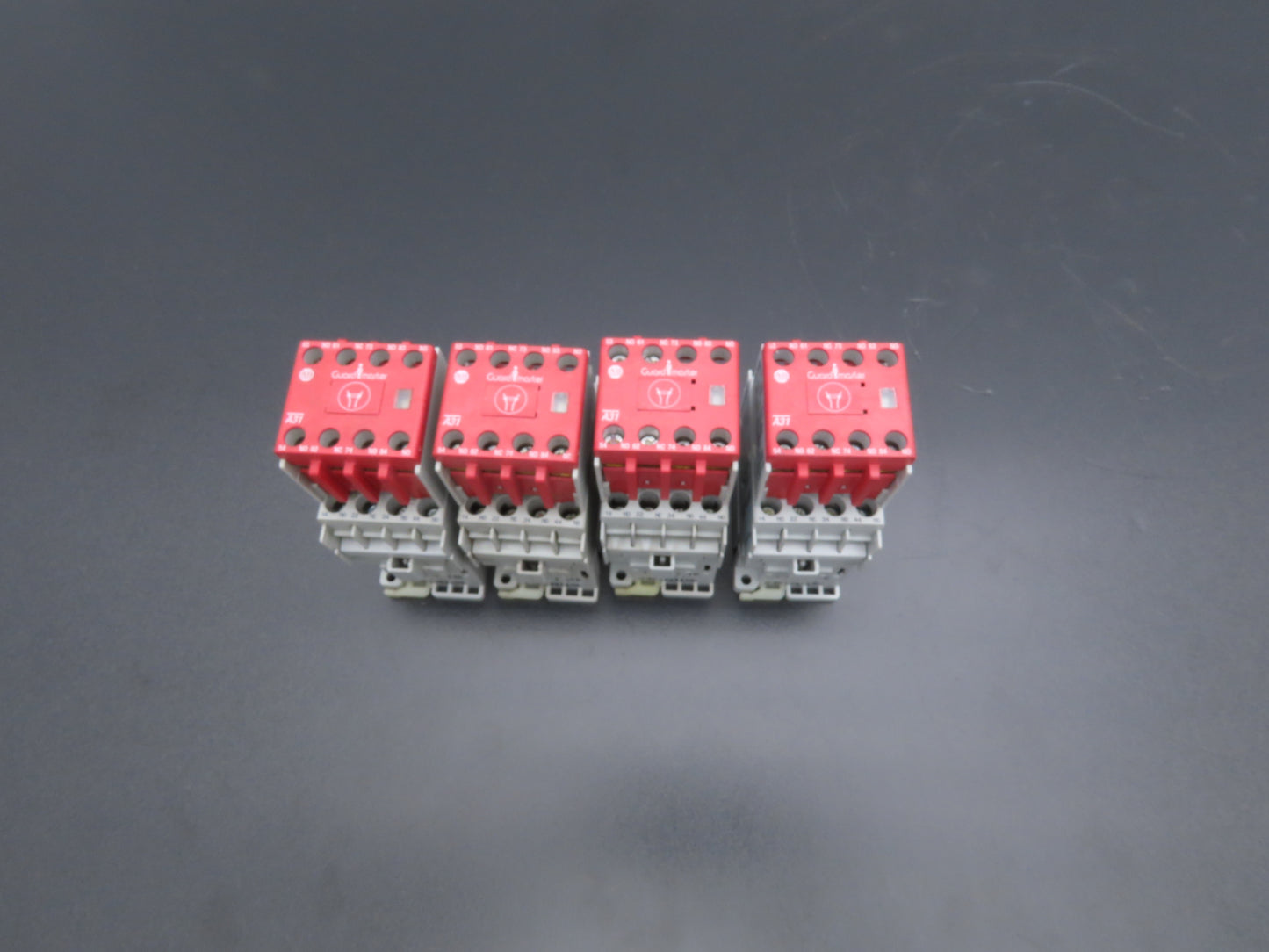 Allen-Bradley 700-CF310 700S-CF620DC Safety Control Relay 120V Coil Lot Of 4