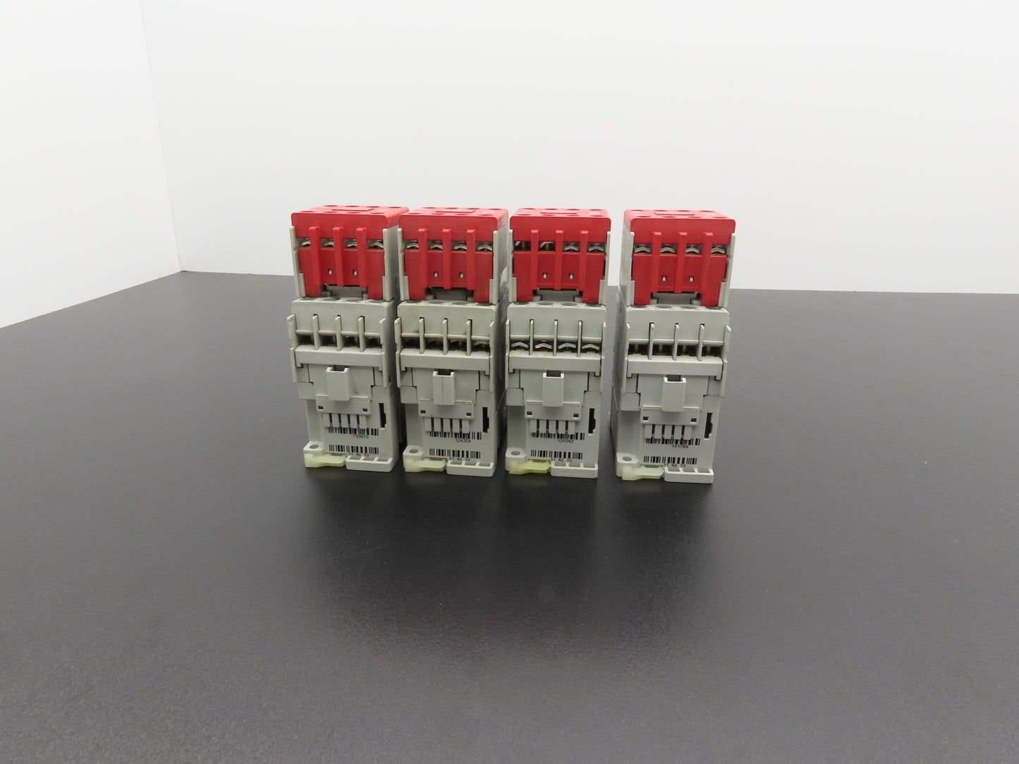 Allen-Bradley 700-CF310 700S-CF620DC Safety Control Relay 120V Coil Lot Of 4