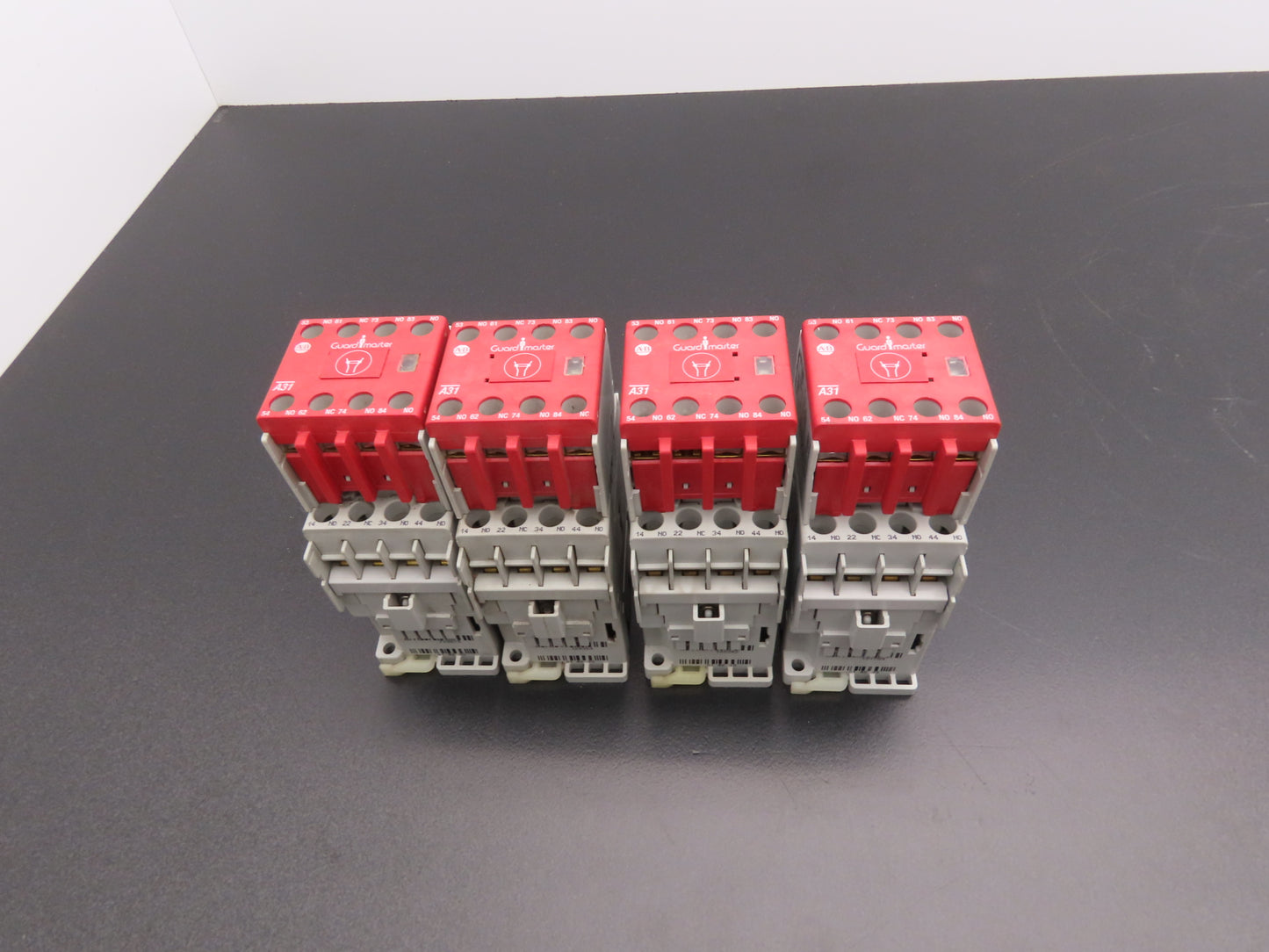 Allen-Bradley 700-CF310 700S-CF620DC Safety Control Relay 120V Coil Lot Of 4