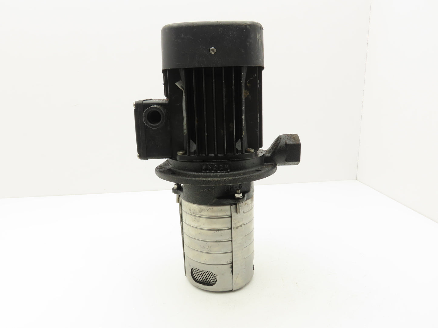Grundfos Immersion Coolant Pump 0.9Hp 460V 3PH 13GPM 3/4"NPT Read
