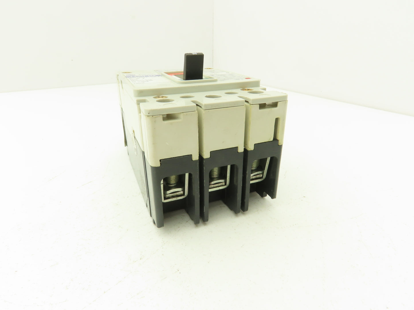 Allen Bradley 140U-H2C3-C30 Circuit Breaker 3P 30A 600V 3PH H-Frame