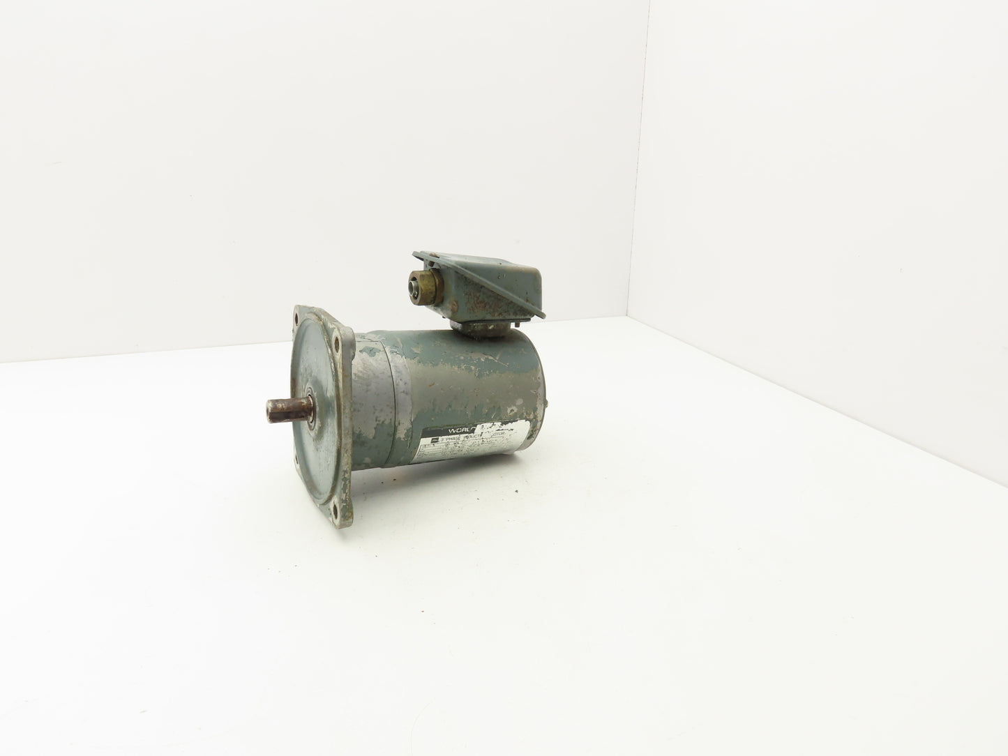 Nissei GTR AC Motor Gearmotor 40:1 Ratio 0.1kW 42 RPM 220V 3PH
