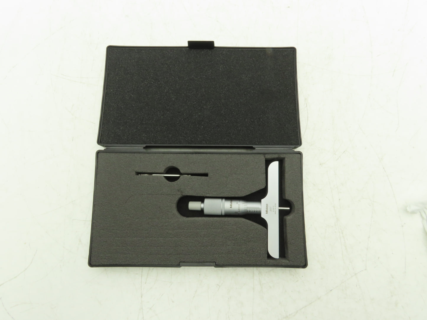 Mitutoyo 128-106 Depth Gage Micrometer 0-1" Range .001"Grad 4" Base