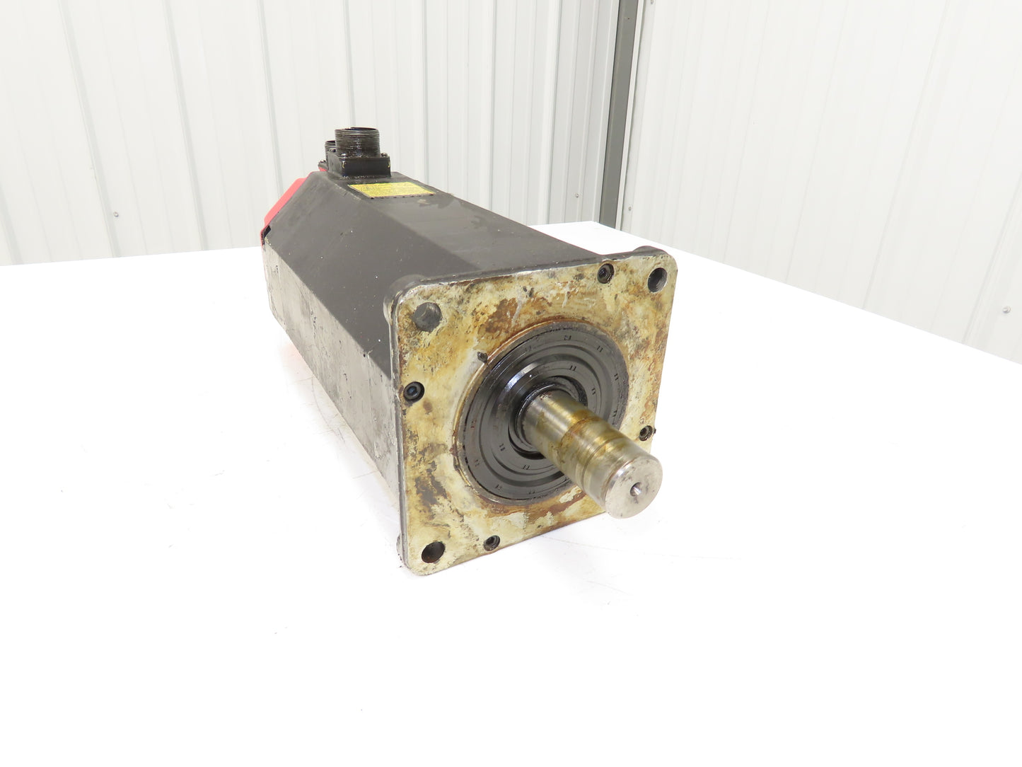 Fanuc A06B-0152-B075 AC Servo Motor 4.5Kw 194V 2000RPM Encoder A860-0360-V501