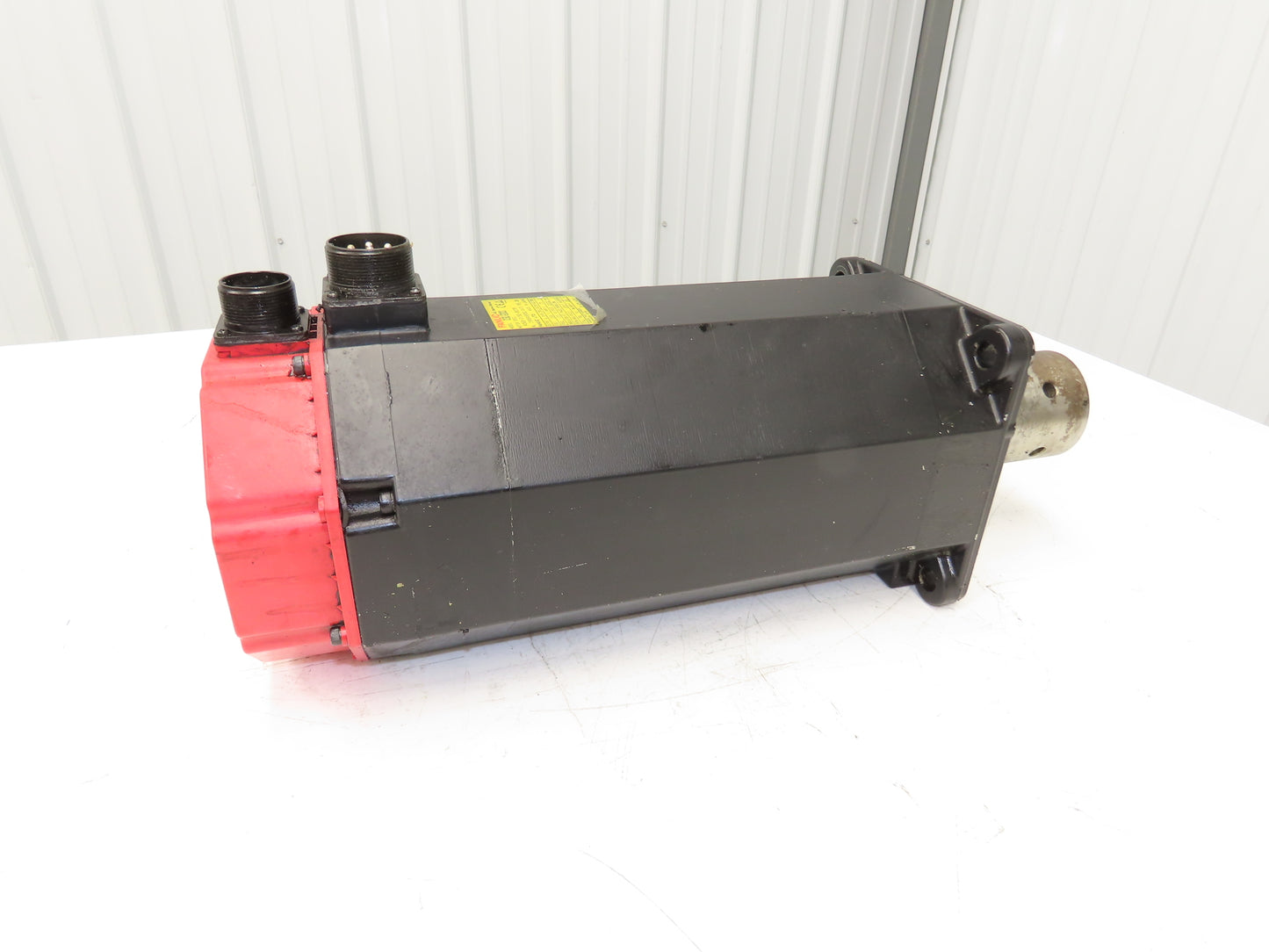 Fanuc A06B-0152-B075 AC Servo Motor 4.5Kw 194V 2000RPM Encoder A860-0360-V501