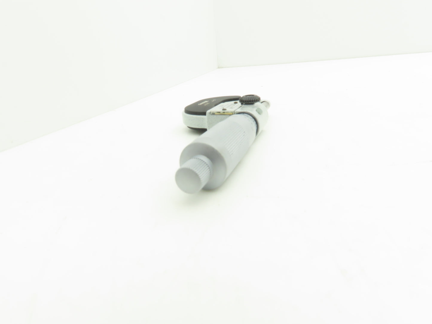 Mitutoyo 193-211 Mechanical Digit Outside Micrometer w/Counter 0-1" Range .0001"