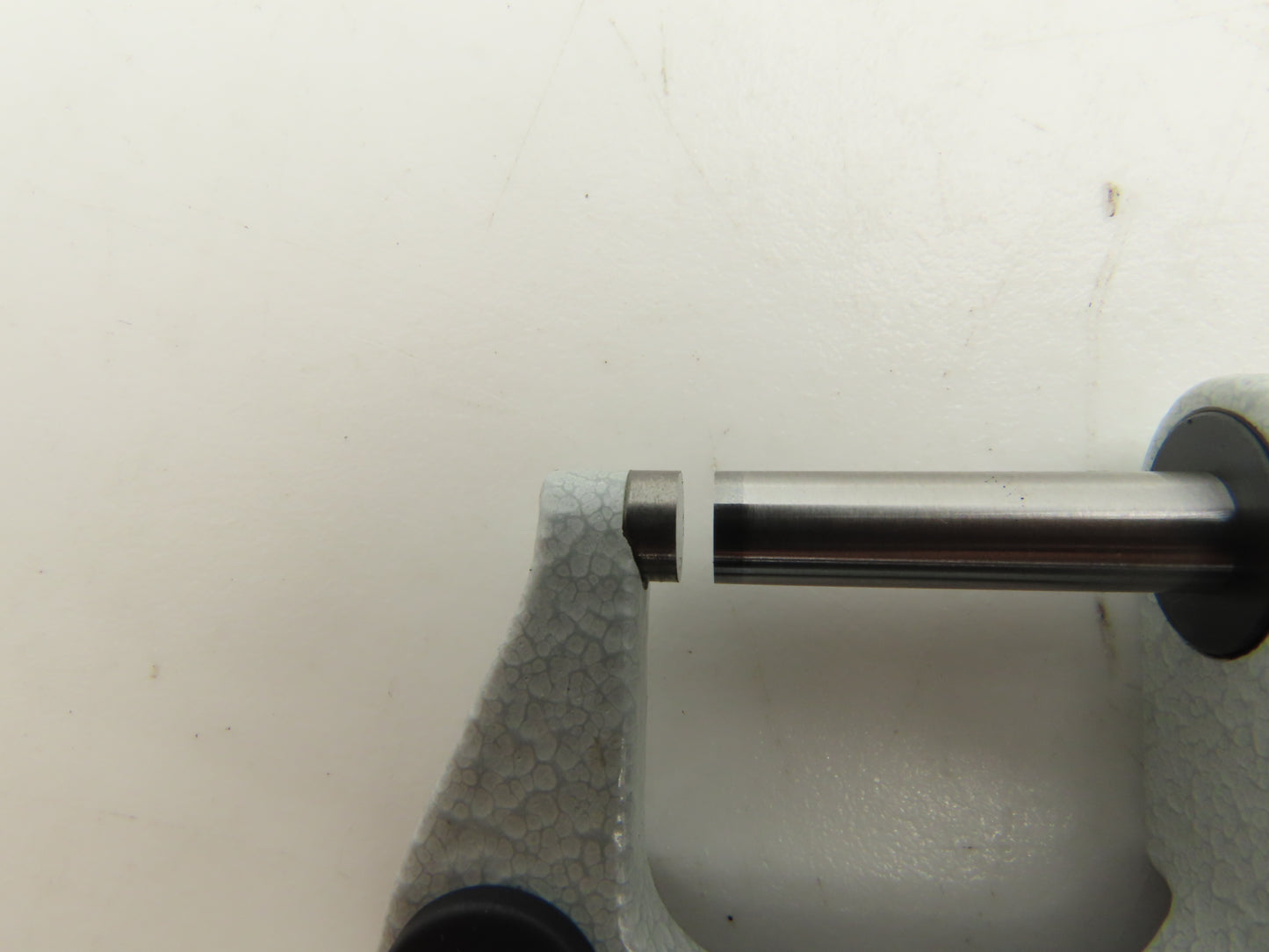 Mitutoyo 193-211 Mechanical Digit Outside Micrometer w/Counter 0-1" Range .0001"