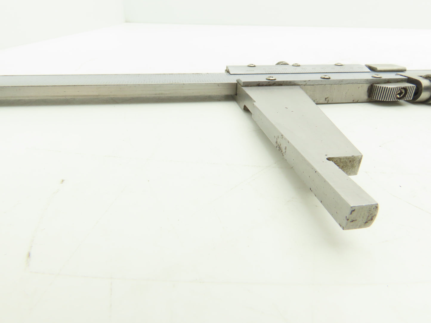 Mitutoyo Vernier Caliper 0-24" Range 600mm .001" Nib Jaws No Case