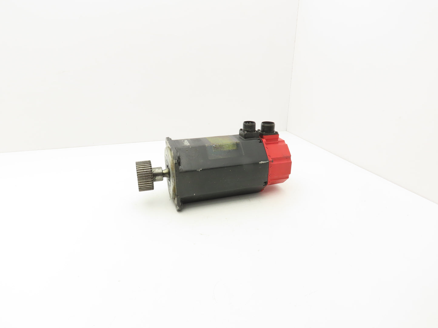 Fanuc A06B-0127-B075-R AC Servo Motor 1Kw 140V 2000RPM Encoder A860-0360-V501