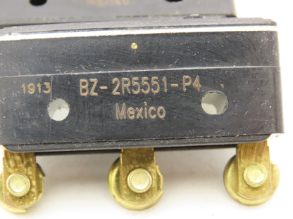 Honeywell BZ-2R5551-P4 Micro Switch Pin Plunger 15A 125/250/480VAC Lot of 2