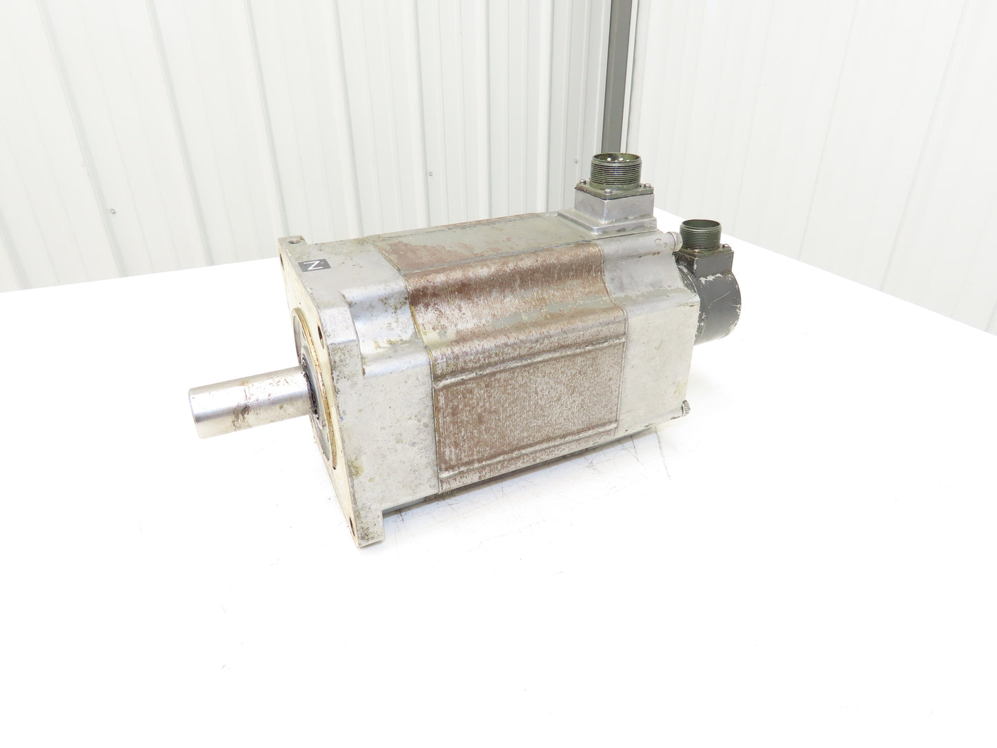 Mitsubishi HA203CS AC Servo Motor 3PH W/Encoder OSE5KN-6-12-108