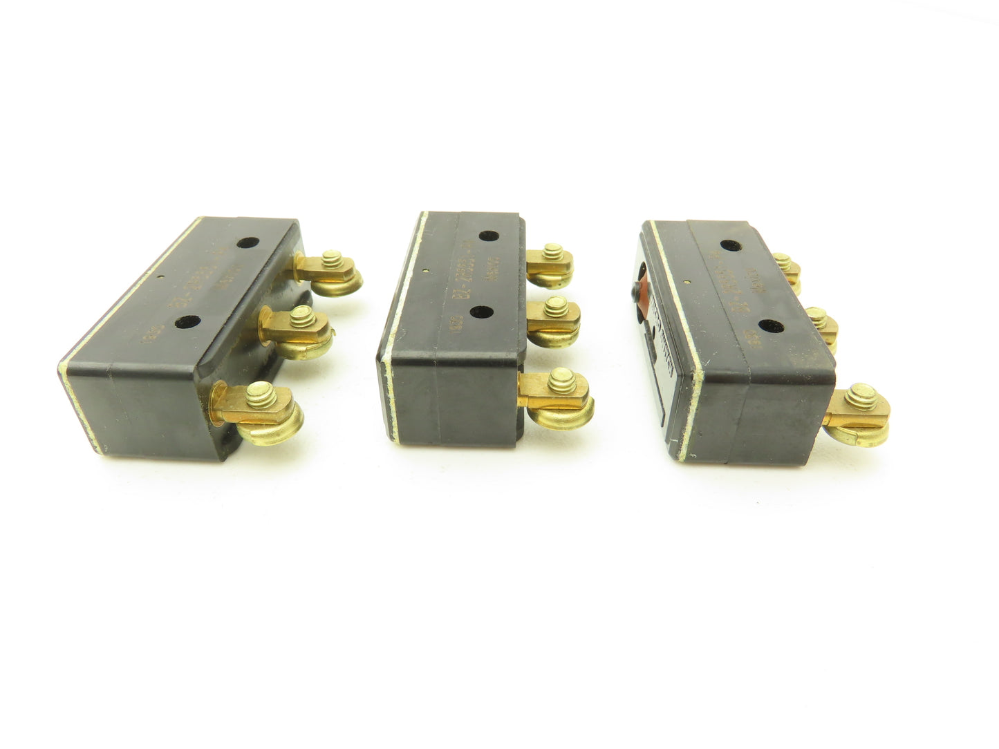 Honeywell BZ-2R5551-P4 Micro Switch Pin Plunger 15A 125/250/480VAC Lot of 3