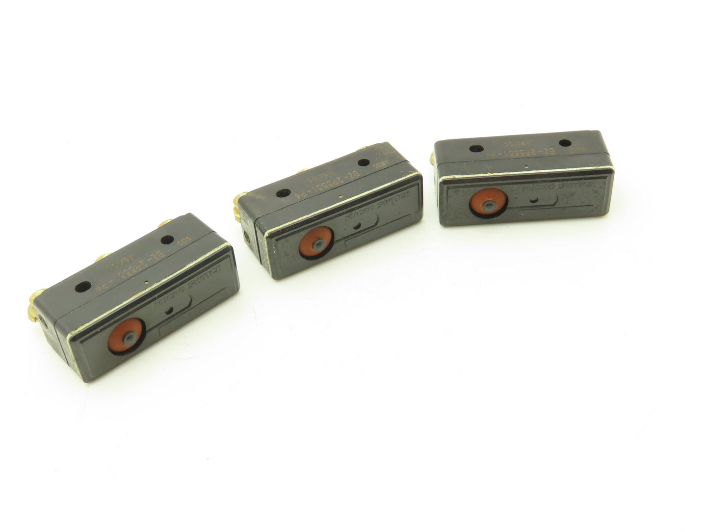 Honeywell BZ-2R5551-P4 Micro Switch Pin Plunger 15A 125/250/480VAC Lot of 3