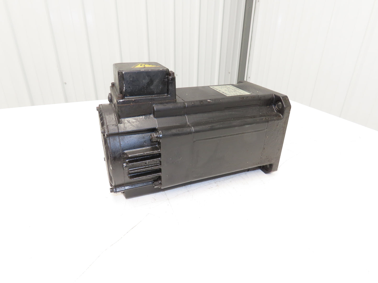 Okuma BL-MH201E-20SN-A AC Servo Motor 4kW 2000 RPM 159V 3PH Encoder ER-FC-2048D