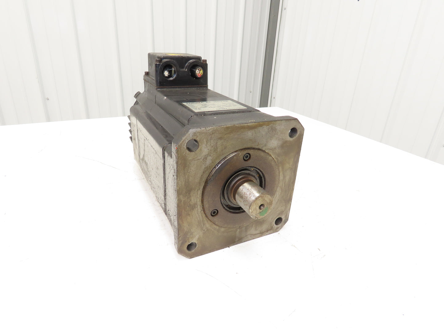 Okuma BL-MH201E-20SN-A AC Servo Motor 4kW 2000 RPM 159V 3PH Encoder ER-FC-2048D