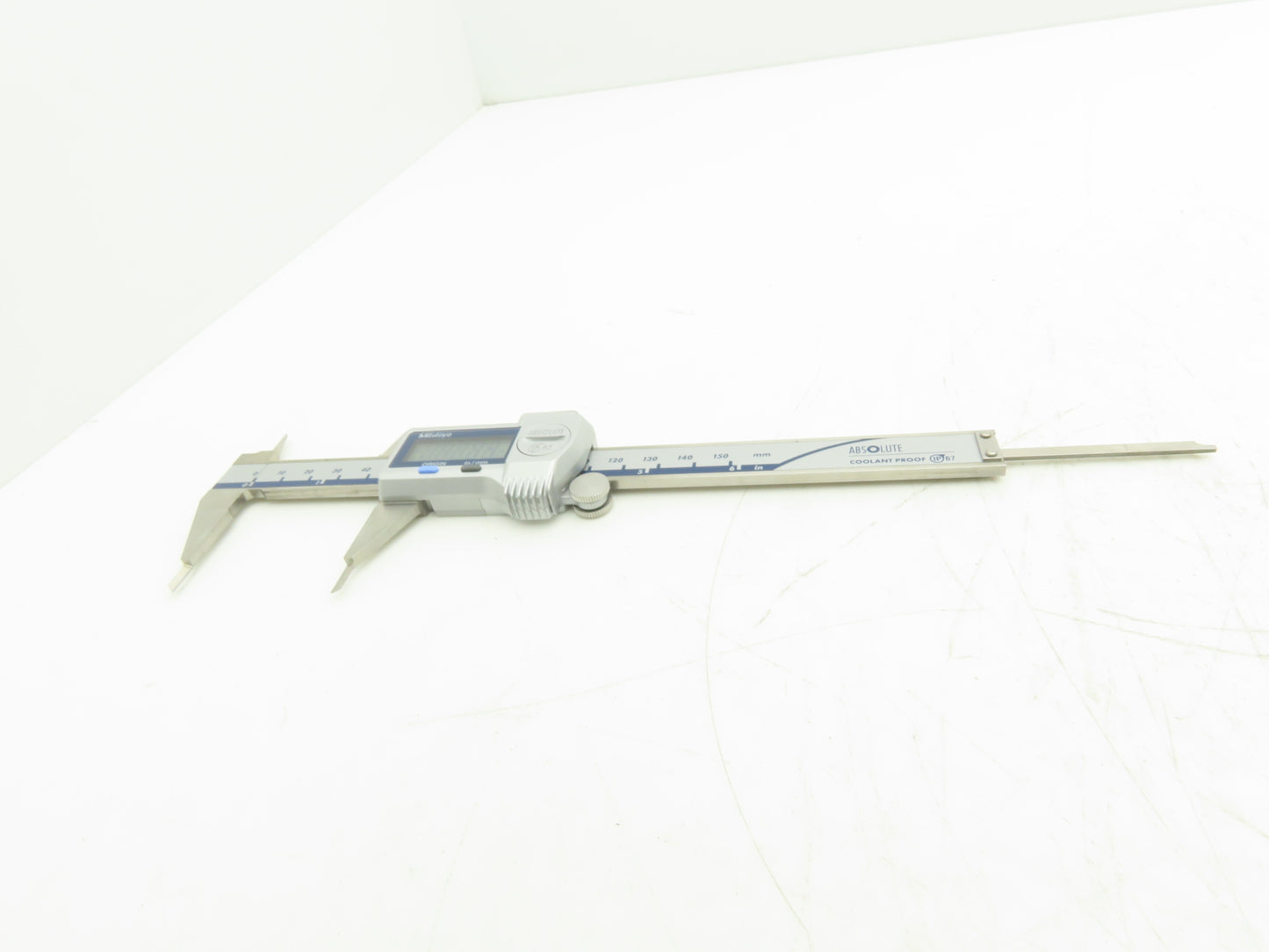 Mitutoyo 573-725-20 Digimatic Point Tip Caliper 0-6" 150mm .0005" NTD12P-P6"M
