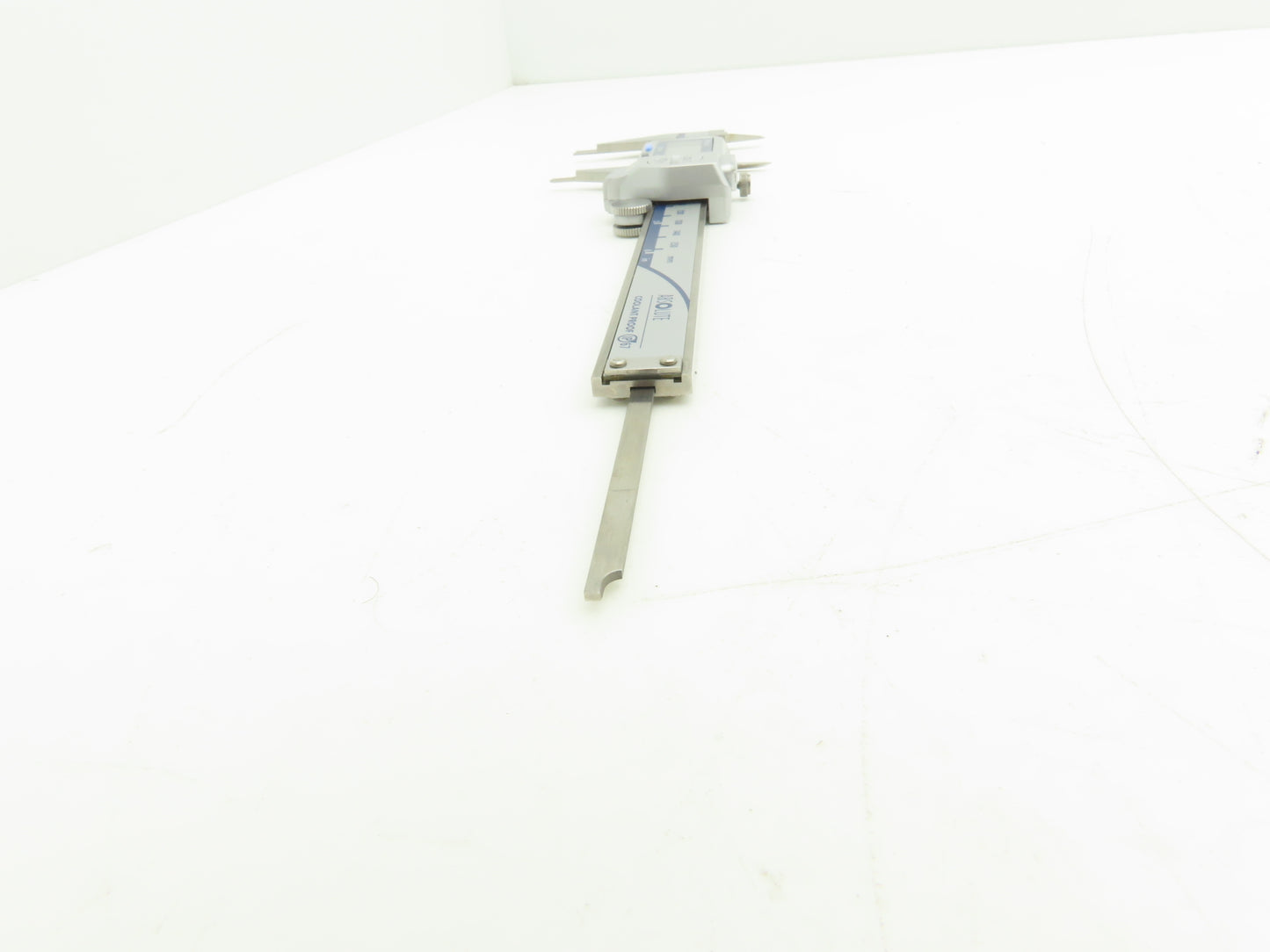 Mitutoyo 573-725-20 Digimatic Point Tip Caliper 0-6" 150mm .0005" NTD12P-P6"M