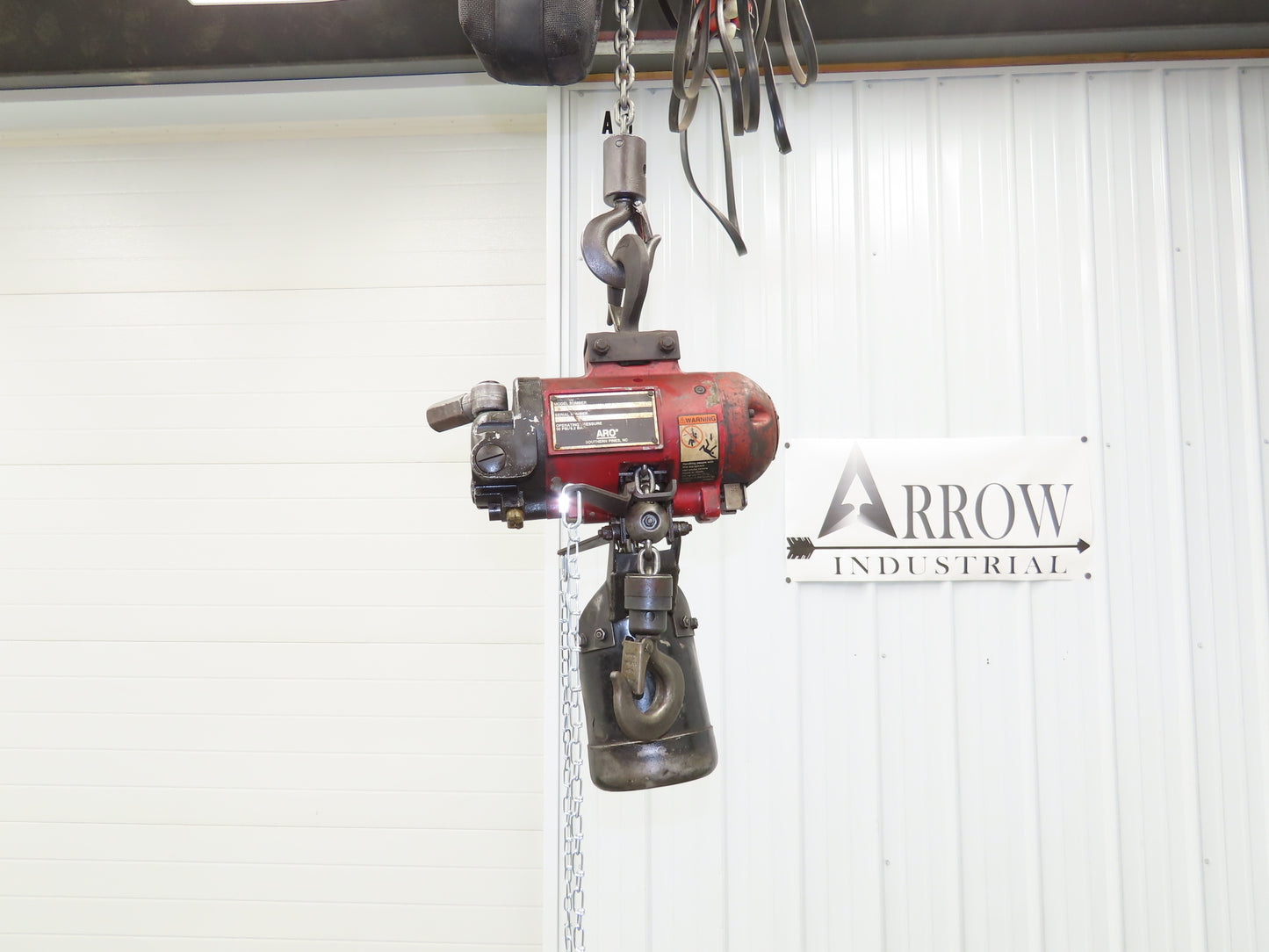 Aro R 1/4 Ton 500lb Pneumatic Air Chain Hoist 20' Lift Travel 15' Pull Chain
