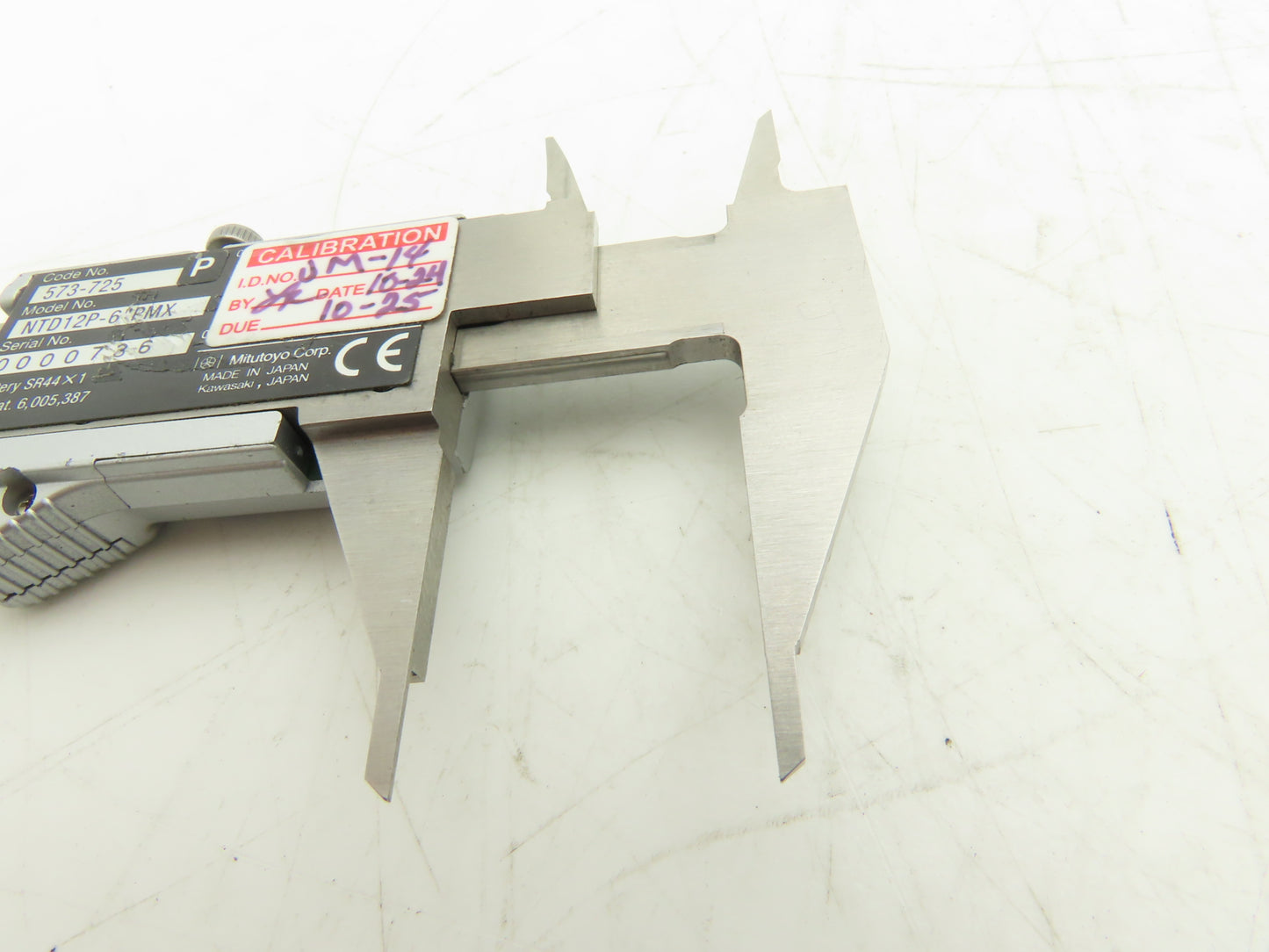 Mitutoyo 573-725 Digimatic Point Tip Caliper 0-6" 150mm .0005" NTD12P-6"PMX