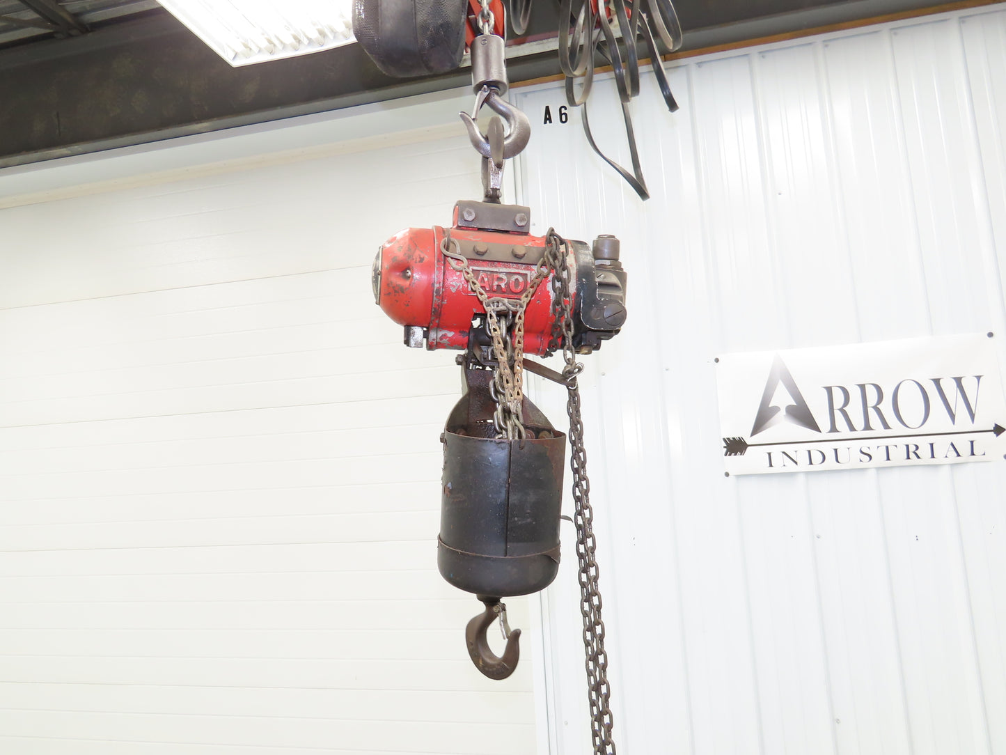Aro 7750DT 1/2 Ton 1000 LB Pneumatic Air Chain Hoist 17'6" Lift 7' Pull Chain