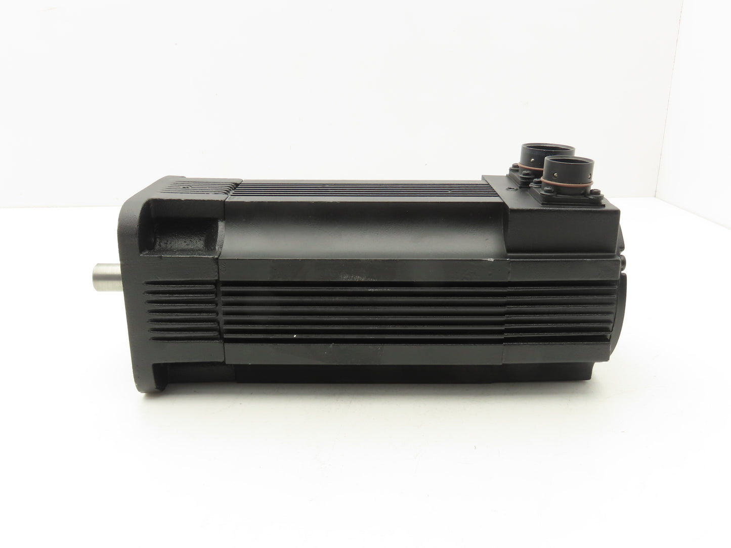 Reliance Electric 1326AB-B420H-21 Servo Motor 1.74/2.08kW 5000/6000RPM
