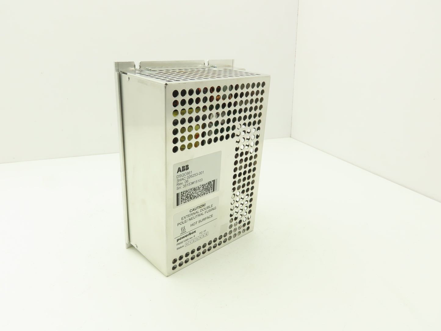ABB 3HAC 026253-001 Revision 06 DSQC661 Powerbox Power Supply