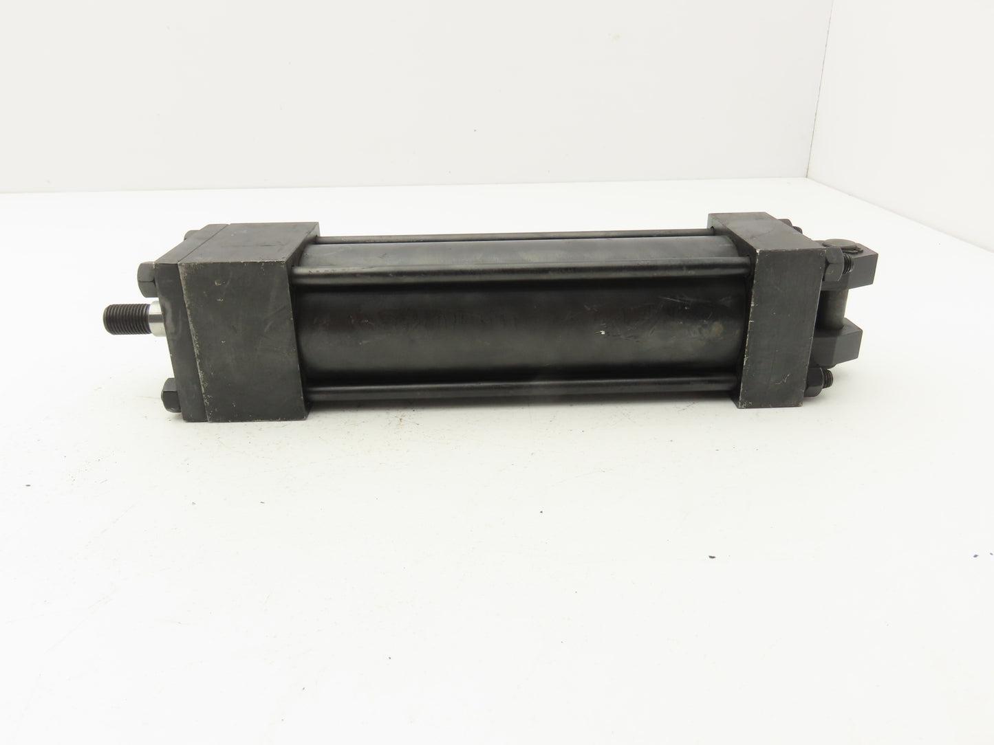 Vickers R5C2X5.5N0.631NNN11HA098UJ243 Hydraulic Cylinder 2" Bore 5.5" Stroke